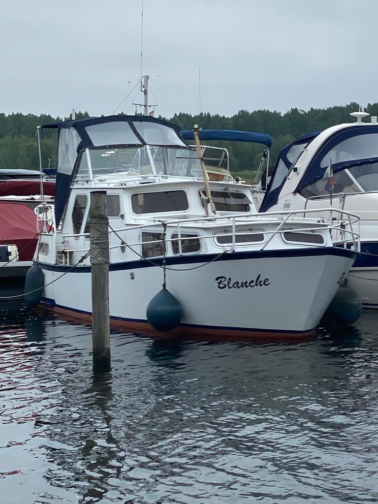 Motorboot Alm kruiser 1982  afm. 9 bij 3 mtr 0,7 diepgang, Watersport en Boten, Ophalen, Gebruikt