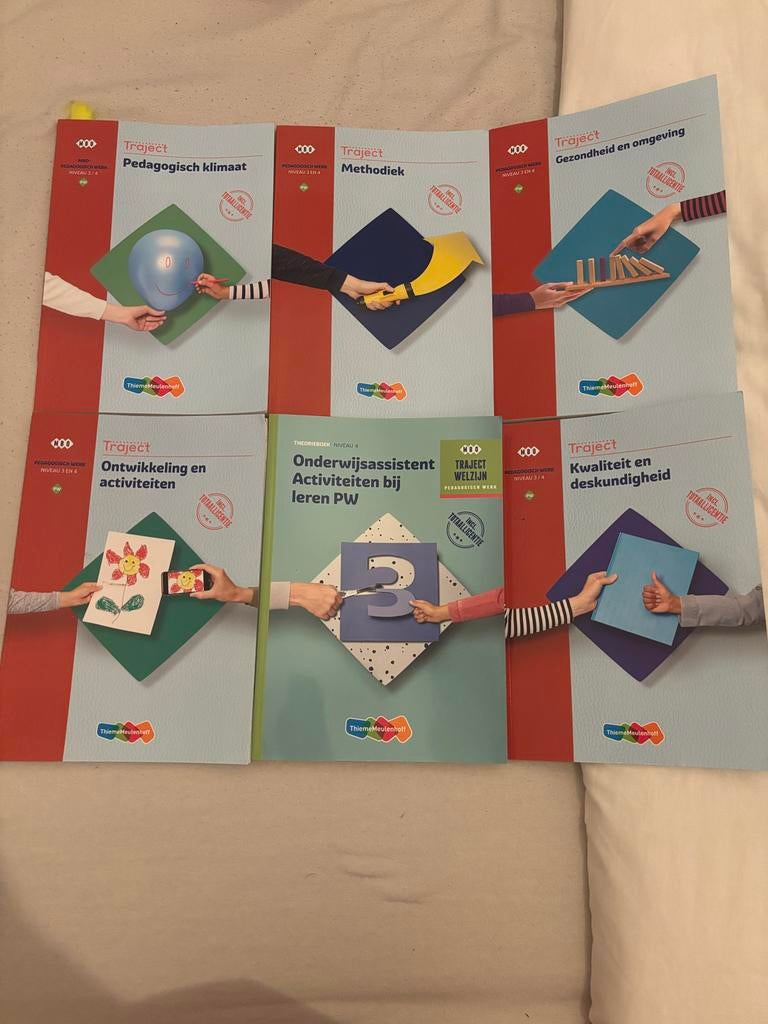 Schoolboeken MBO Onderwijsassistent niveau 4 - Traject, Ophalen of Verzenden, Zo goed als nieuw, Overige niveaus, Overige vakken