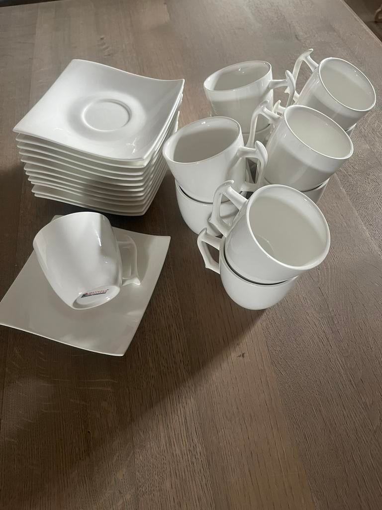 Kop en schotel servies van Maxwell Williams, Ophalen, Zo goed als nieuw, Overige stijlen, Kop(pen) en/of Schotel(s)