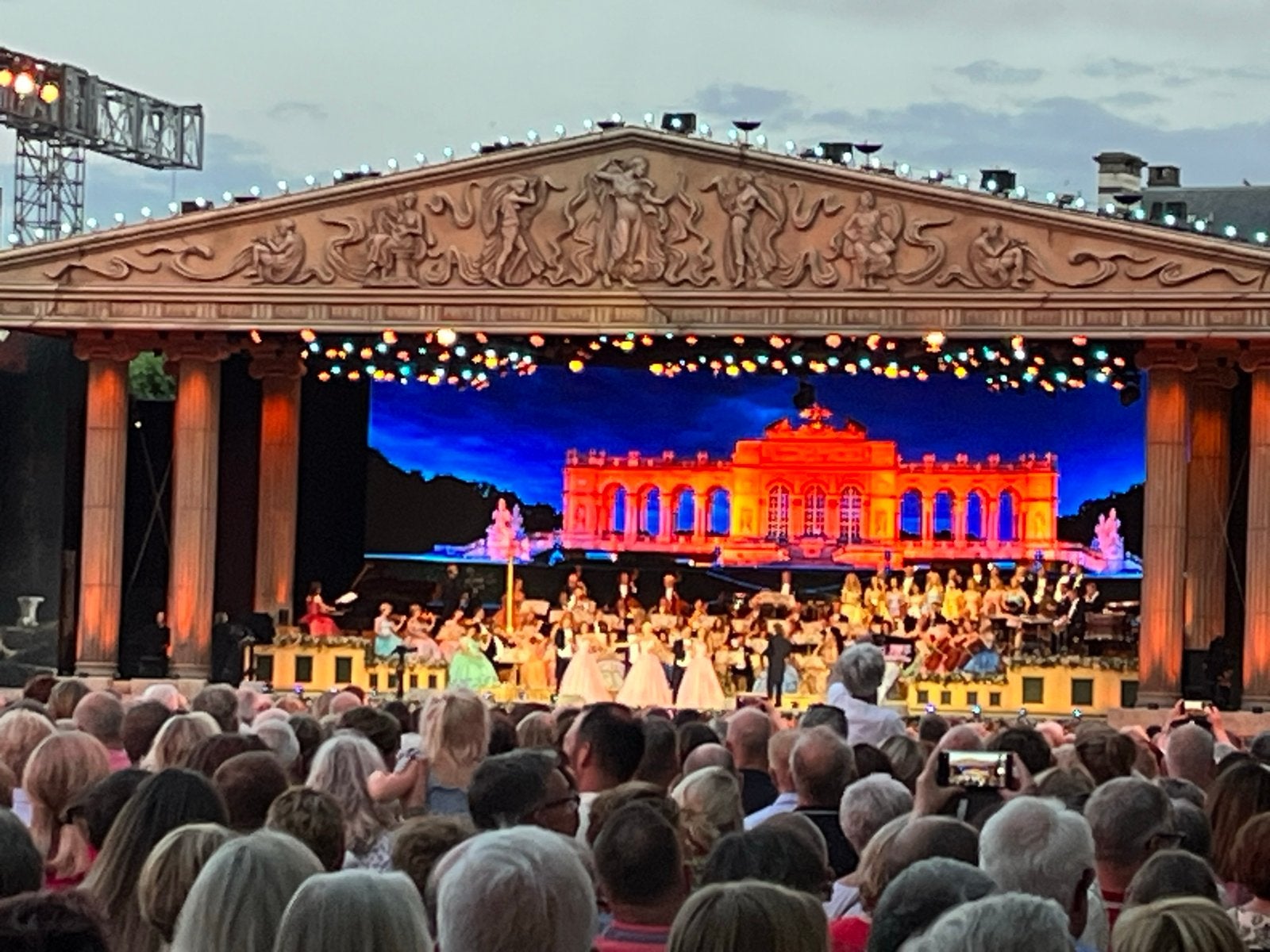 André Rieu terras arrangement tickets op het Vrijthof., Tickets en Kaartjes, Concerten | Overige, Juli