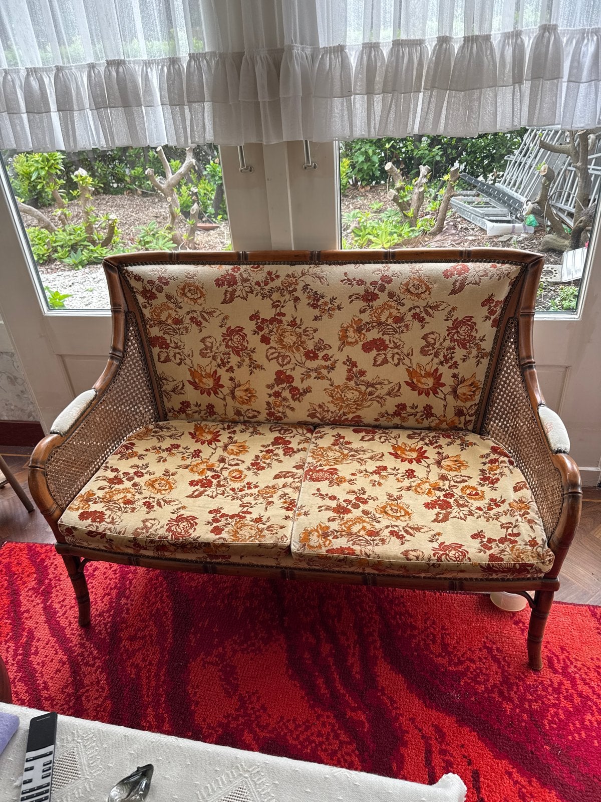 Vintage rotan bankje met bloemenprint, Ophalen