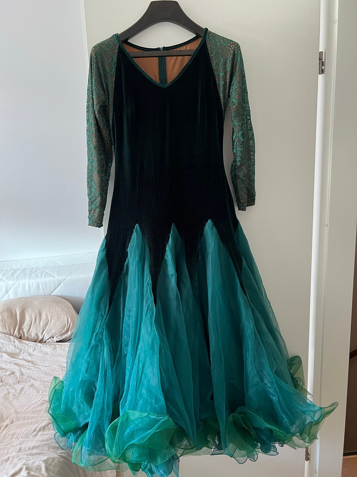 Emerald Groene Ballroom Jurk S/M - Fluweel & Kant, Verzenden, Nieuw, Knielengte, Maat 36 (S)