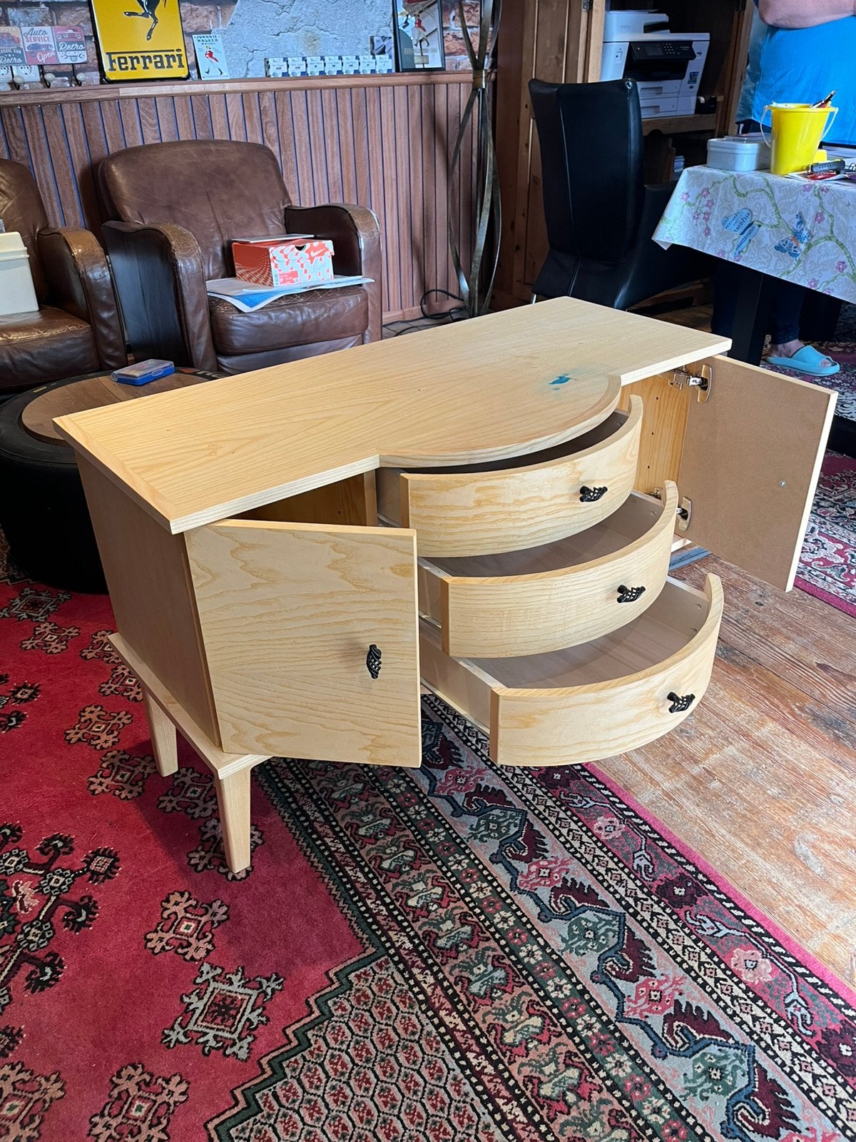 Unieke handgemaakte kast / dressoir | Custom made, Ophalen, 100 tot 150 cm, Zo goed als nieuw, 25 tot 50 cm