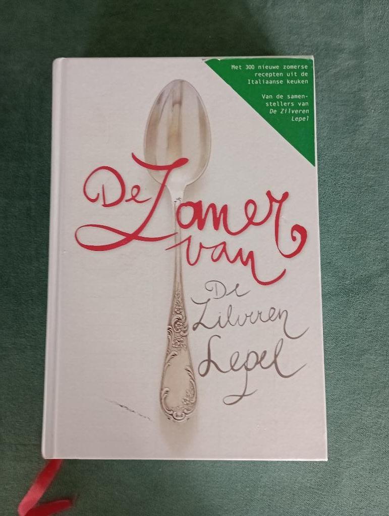 DE ZOMER VAN DE ZILVEREN LEPEL Italie hardback 304 recepten, Italië, De zilveren lepel, Ophalen of Verzenden, Zo goed als nieuw