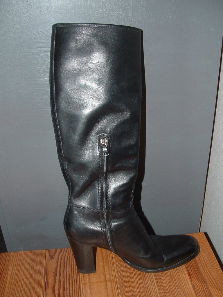 Prada zwarte leren laarzen maat 36½ made in Italy, Kleding | Dames, Schoenen, Hoge laarzen, Prada, Zwart, Ophalen of Verzenden