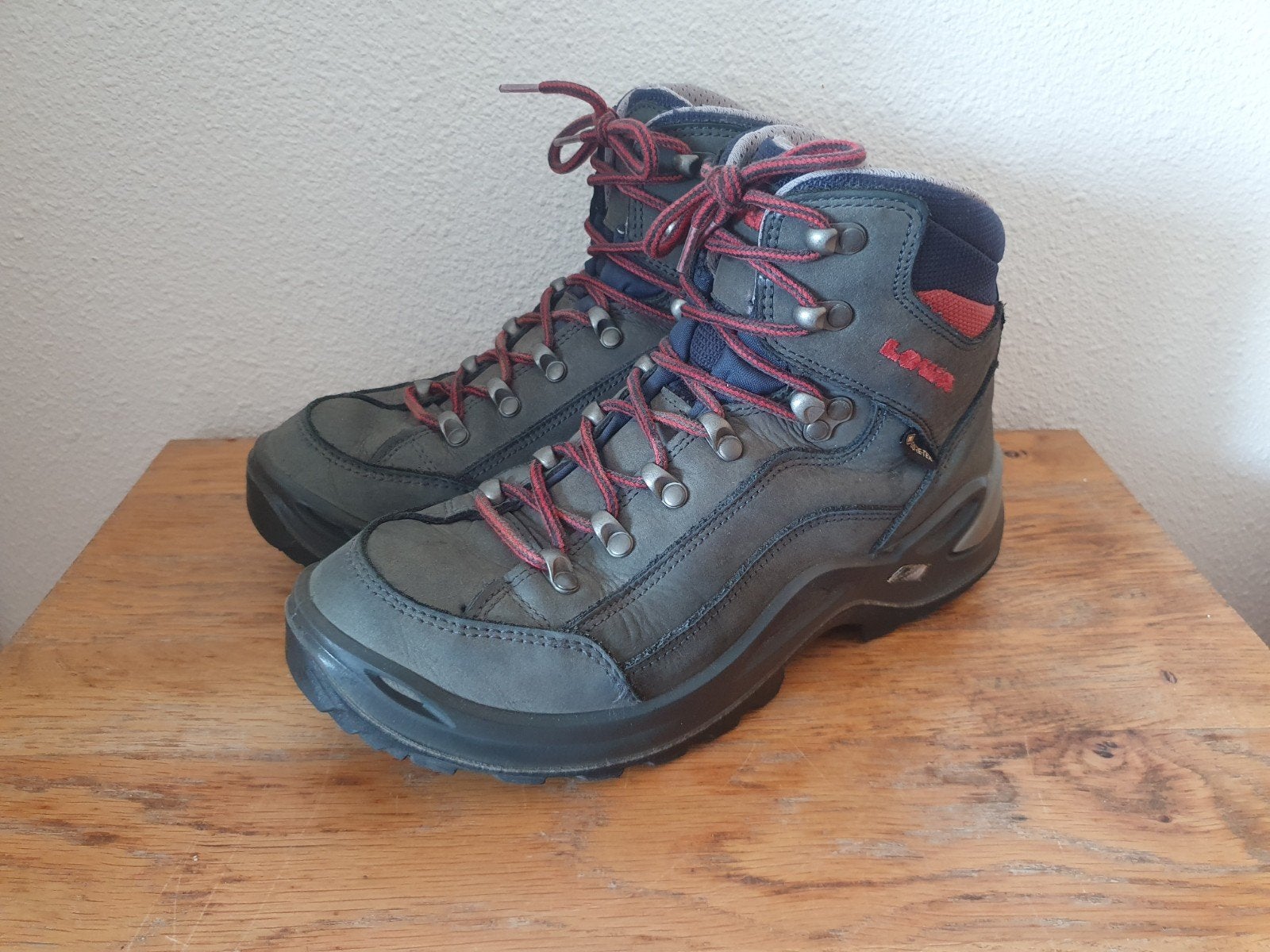 Lowa Renegade GTX, maat 39, Vibram zool, slijtage aan hak, Ophalen of Verzenden, Gebruikt, Schoenen