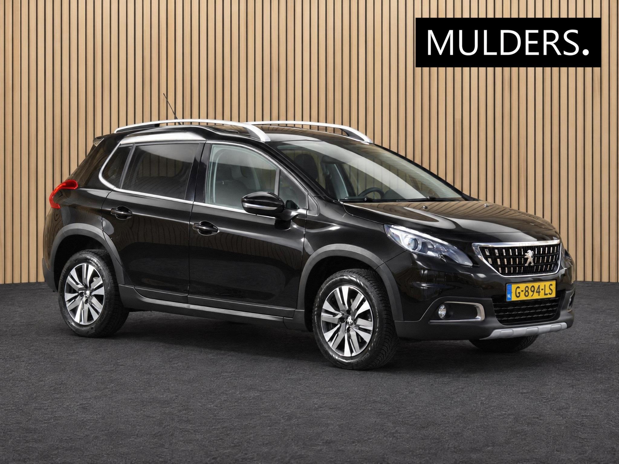 Peugeot 2008 1.2 PureTech Allure | Camera/Navi/Climate/Panod, Voorwielaandrijving, 12 maanden, Stof, 1199 cc