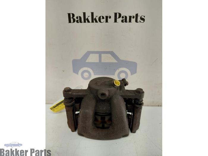 Remklauw (Tang) rechts-voor van een BMW 1-Serie, Gebruikt, -, -, Ophalen of Verzenden