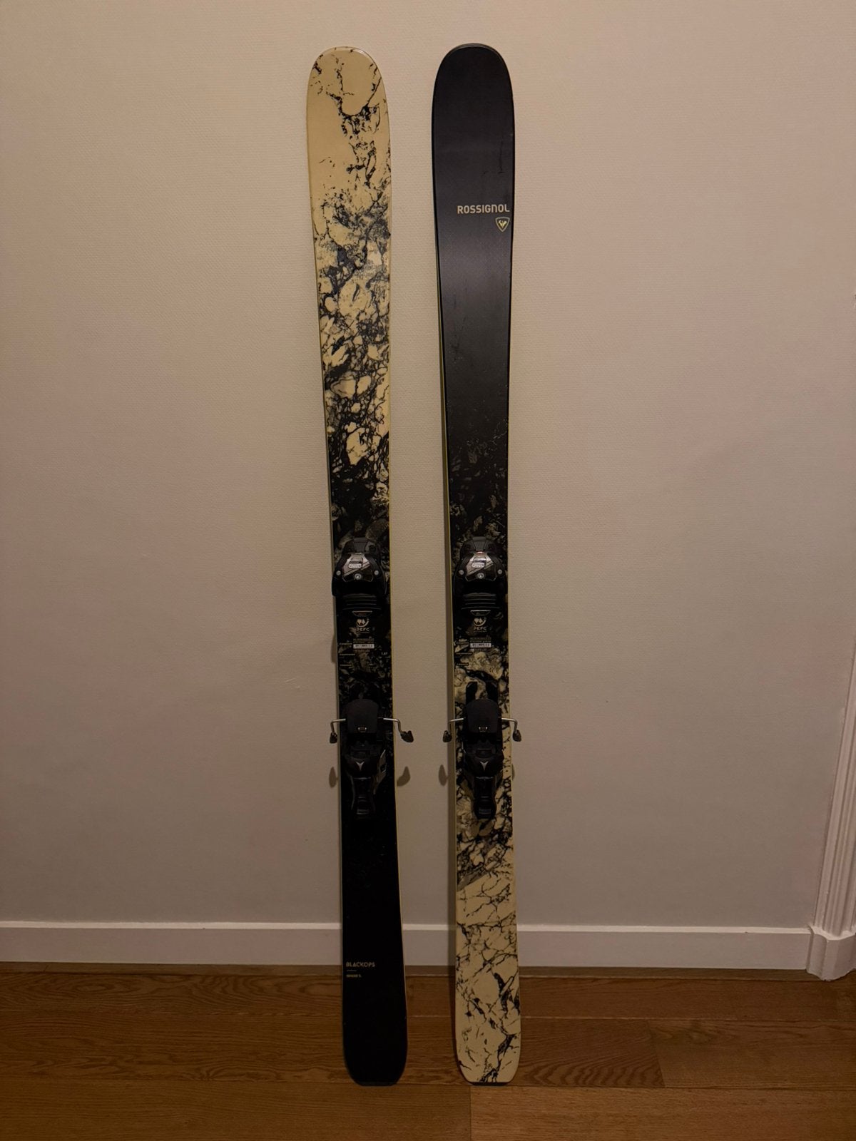 Ski’s Rossignol Blackops Sender Ti 187 cm + Atomic bindingen, Ophalen, 180 cm of meer, Rossignol, Zo goed als nieuw