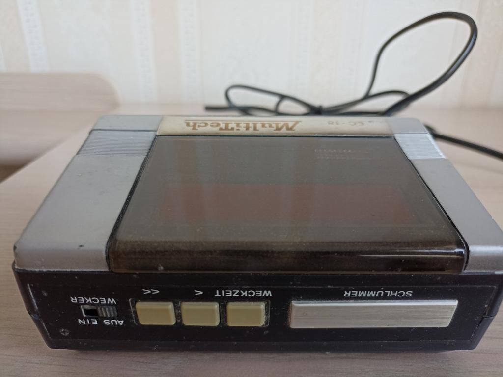MultiTech EC-18 Digitale Wekker - Vintage, Witgoed en Apparatuur, Wekkers, Ophalen of Verzenden