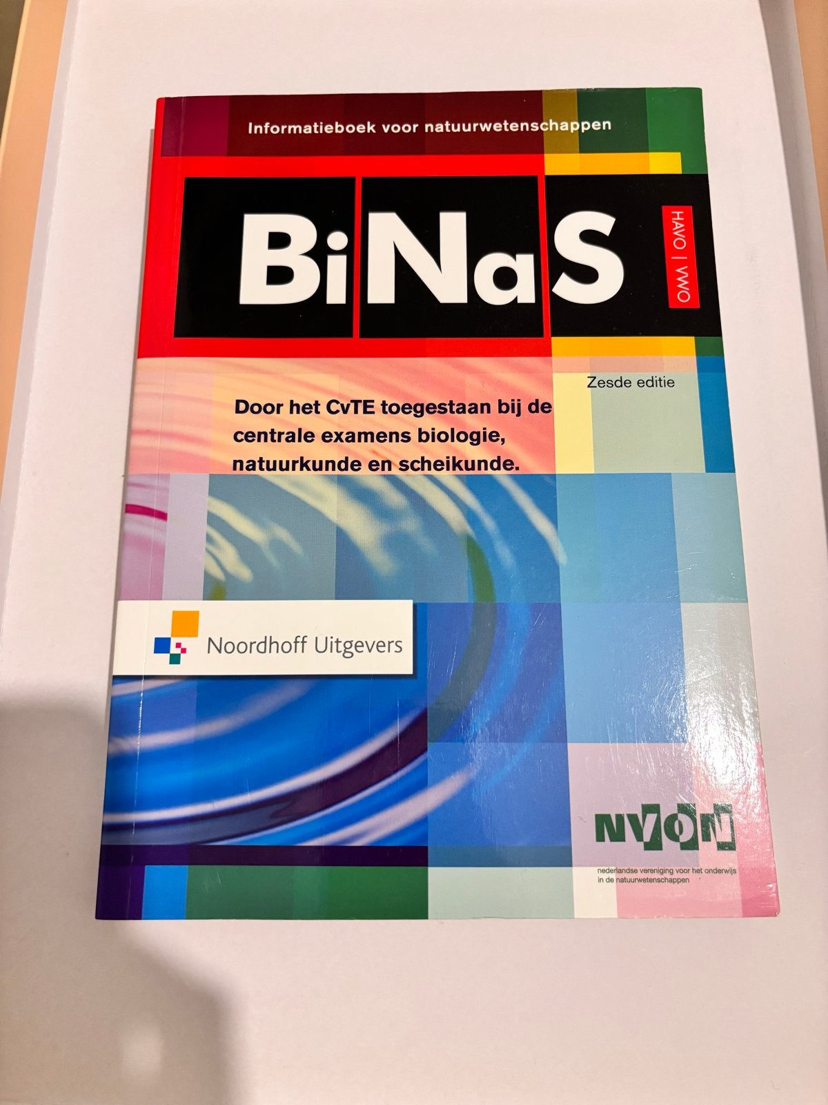 BiNaS 6e editie - Informatieboek natuurwetenschappen, Boeken, Ophalen of Verzenden, Beta, Zo goed als nieuw, HBO
