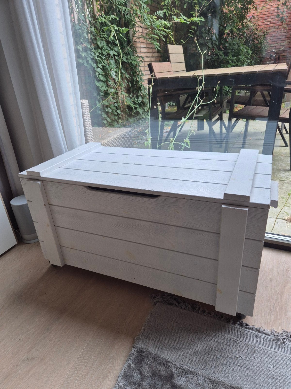 Decoratieve speelgoedkist op wieltjes, Ophalen, Minder dan 50 cm, Gebruikt, 50 tot 100 cm