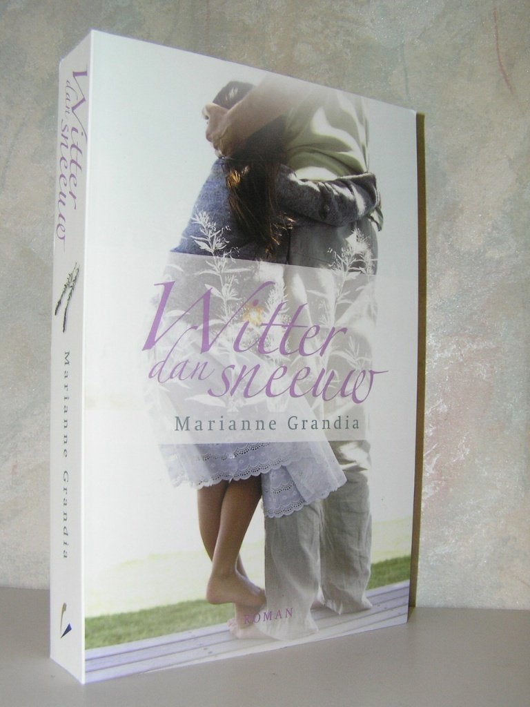 Marianne Grandia - Witter dan sneeuw (christelijke roman), Boeken, Ophalen of Verzenden, Zo goed als nieuw
