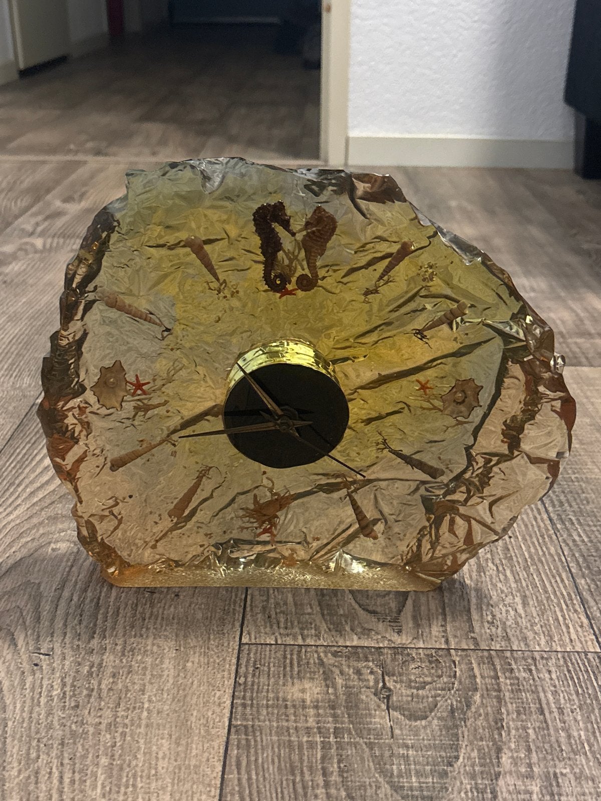Vintage hars klok met zeedieren - Uniek decoratiestuk, Ophalen of Verzenden