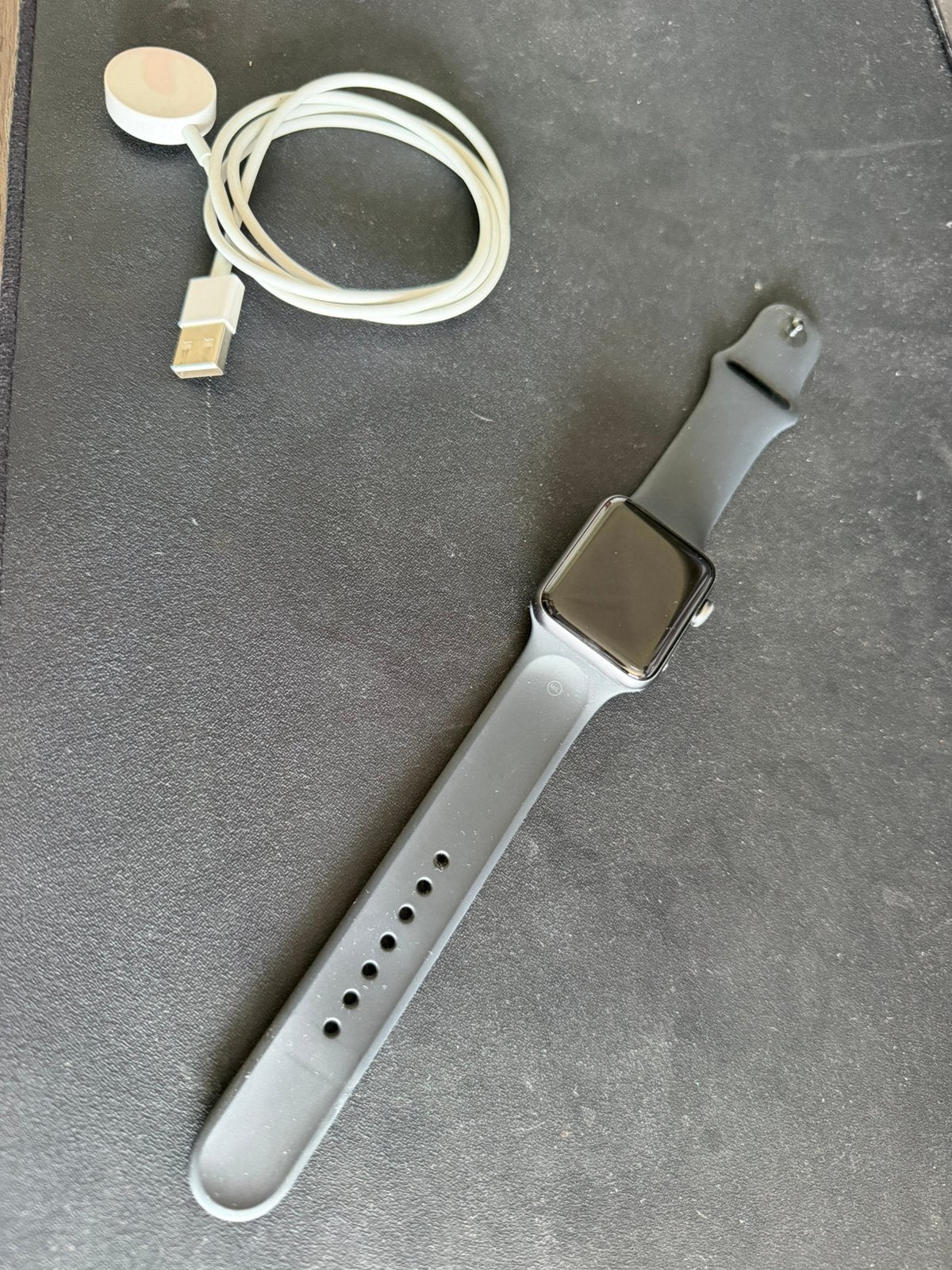 Apple Watch series 3 42mm, Sieraden, Tassen en Uiterlijk, Smartwatches, Gebruikt, Zwart, IOS, Ophalen of Verzenden