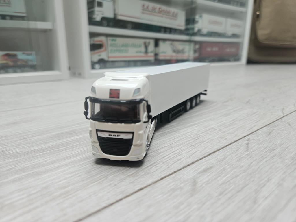 Tekno DAF vrachtwagen model met trailer, Groter dan 1:32, Ophalen of Verzenden, Zo goed als nieuw, Truck