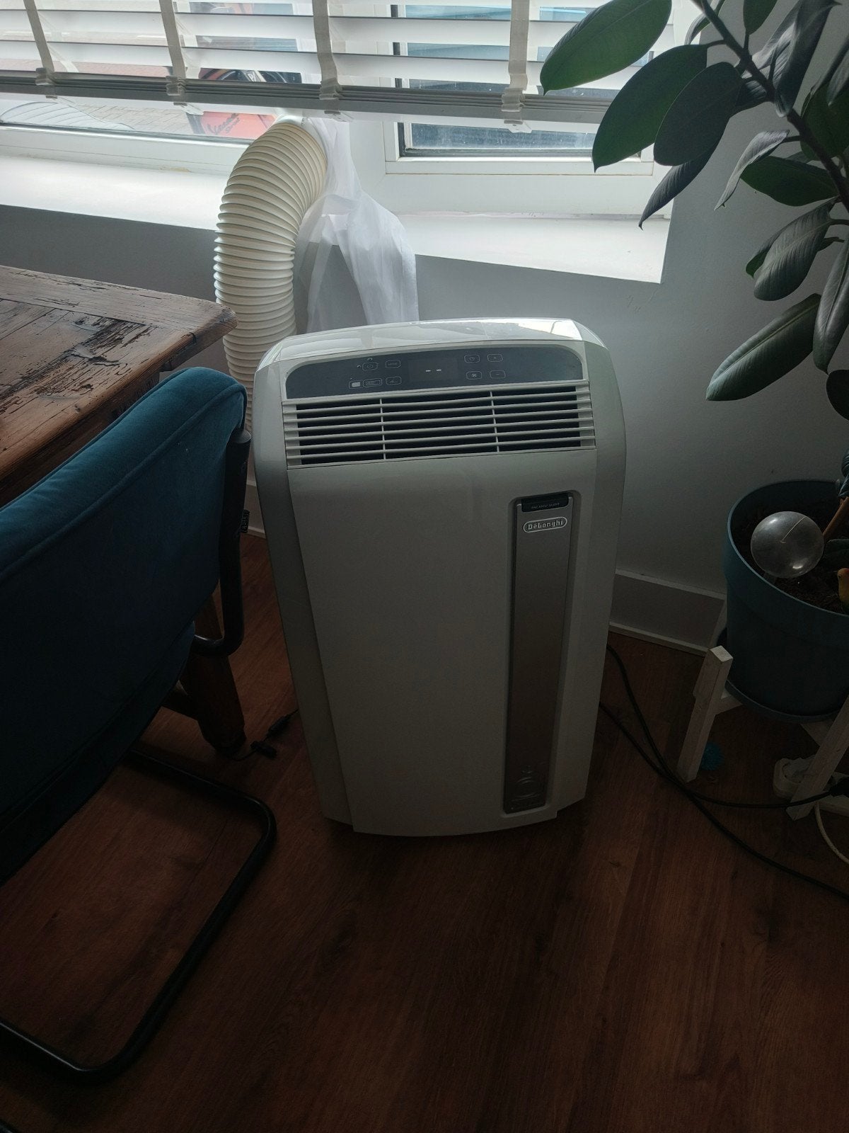 De'Longhi PAC AN112 Silent 11.000 BTU Mobiele Airco, Ophalen, Timer, 3 snelheden of meer, Zo goed als nieuw