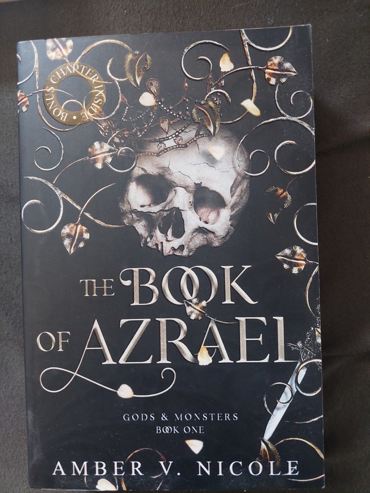 The Book of Azrael, Ophalen of Verzenden, Zo goed als nieuw, Amber V. Nicole