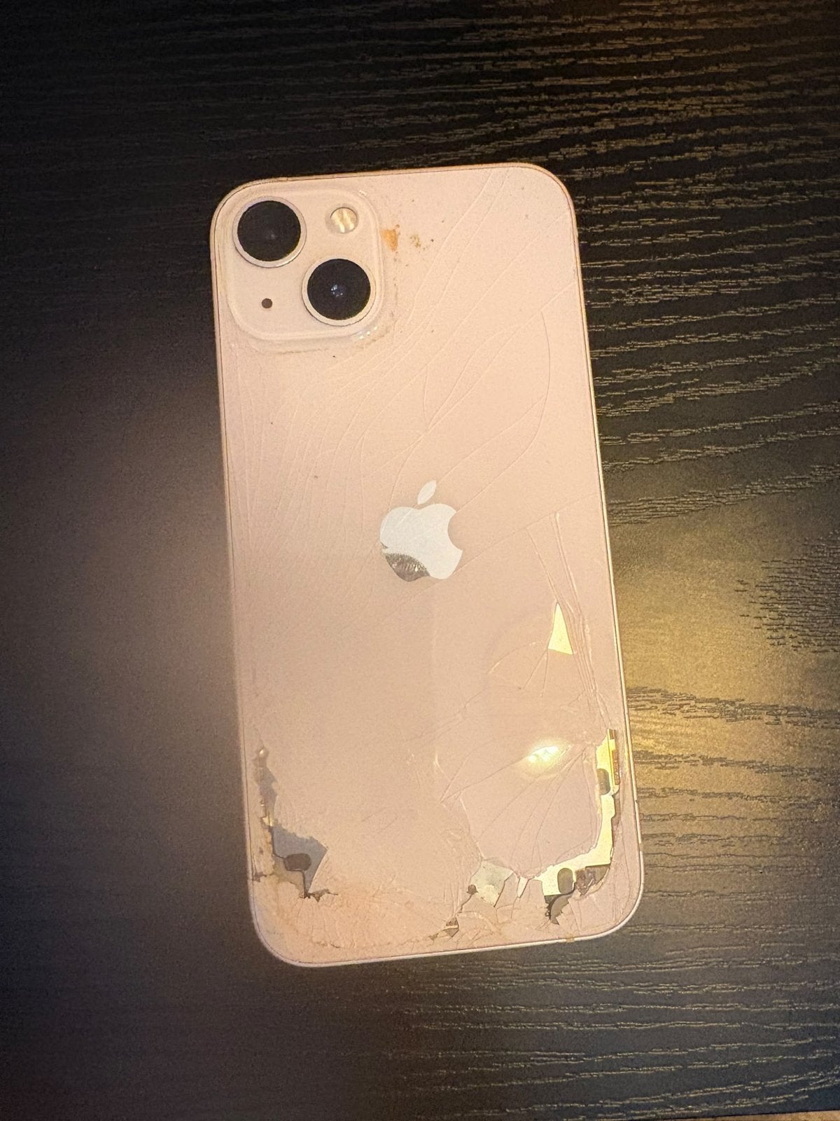iPhone 13 - Rose - Achterkant en voorkant beschadigd, Ophalen, 128 GB, Niet werkend, Zonder abonnement