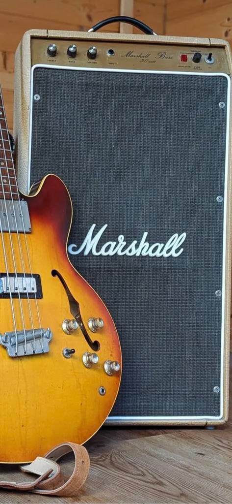 Marshall (bas) gitaarversterker, Ophalen of Verzenden, Zo goed als nieuw