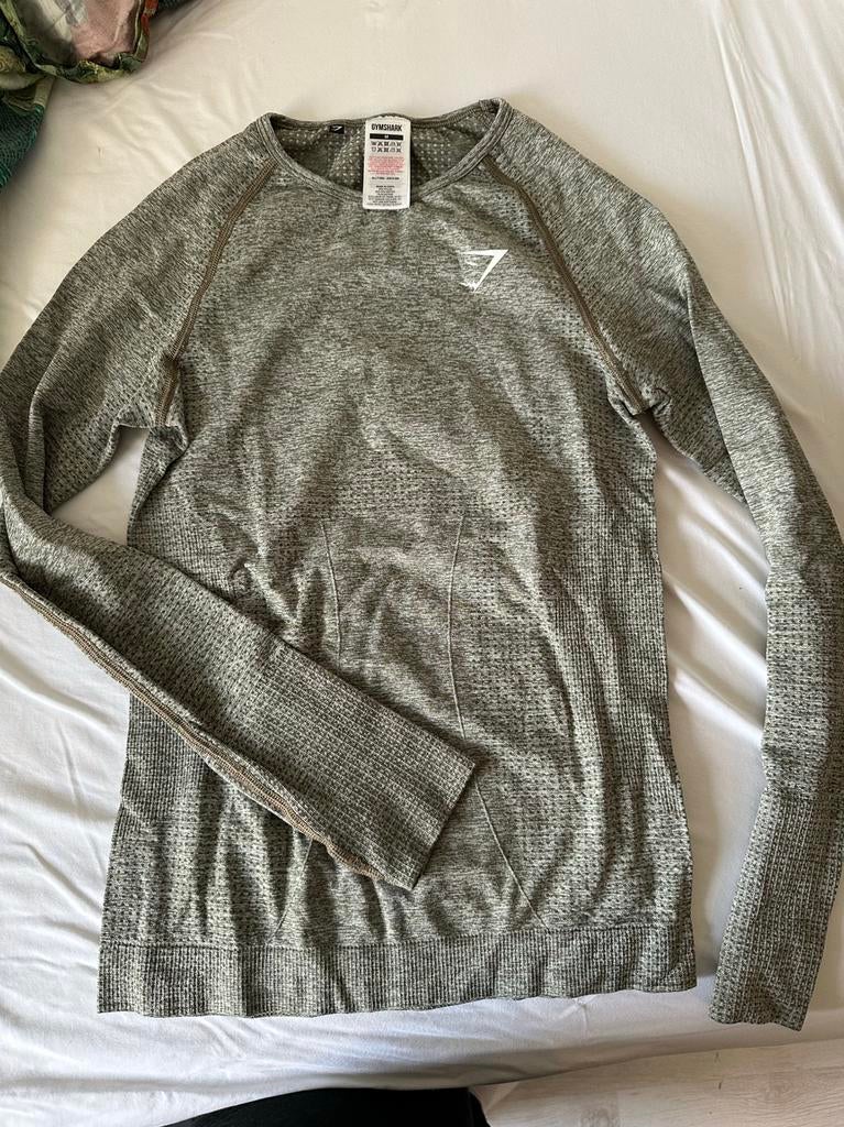 Gymshark M groen longsleeve, Ophalen of Verzenden, Zo goed als nieuw, Groen