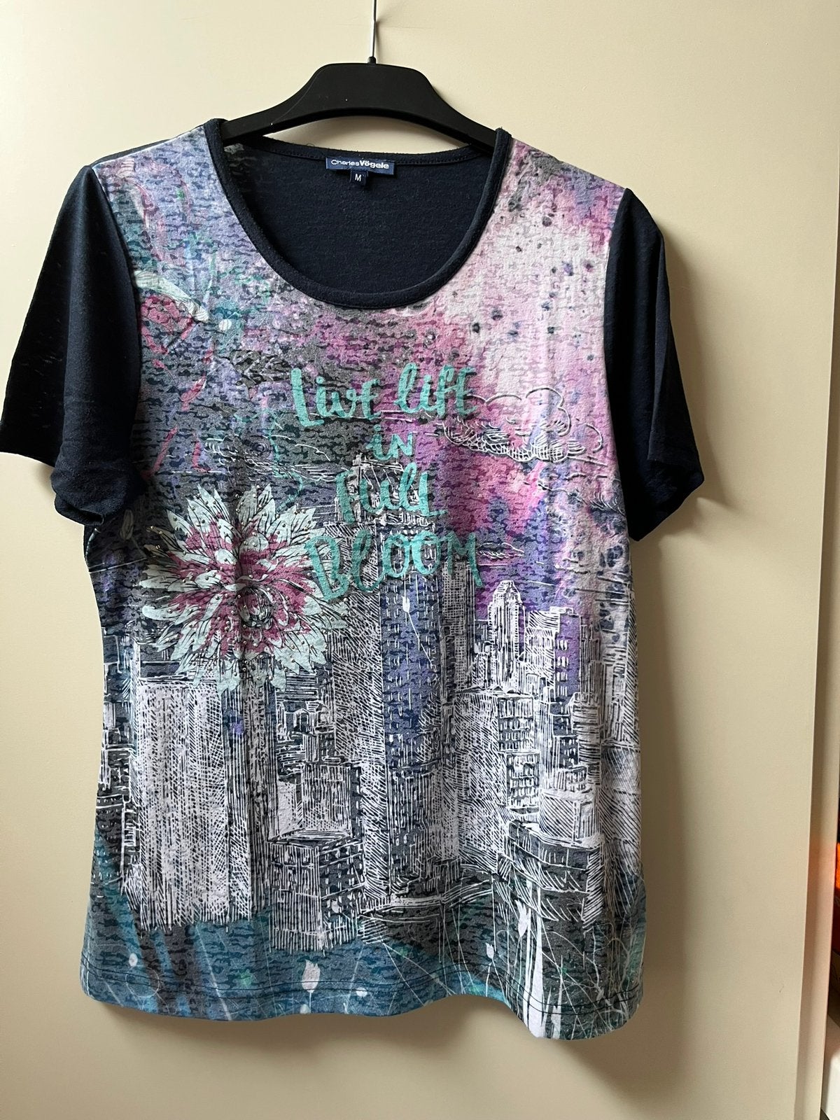 Maat M Tshirt blauw met print paars voorzijde, Kleding | Dames, T-shirts, Maat 38/40 (M), Blauw, Ophalen of Verzenden, Korte mouw