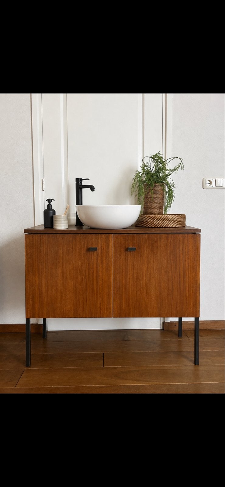 Vintage Teak Wasmeubel  Badkamerkast  kast dressoir, Ophalen