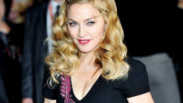 Madonna de vele gezichten van een popster  Hannah Bosma boek, Ophalen of Verzenden, Zo goed als nieuw, Madonna, Film, Tv en Media