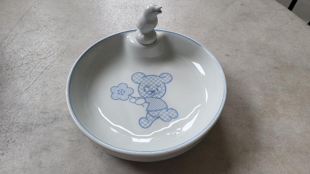 Porseleinen kinder warmhoudbordje doorsnede 17 cm, Ophalen of Verzenden