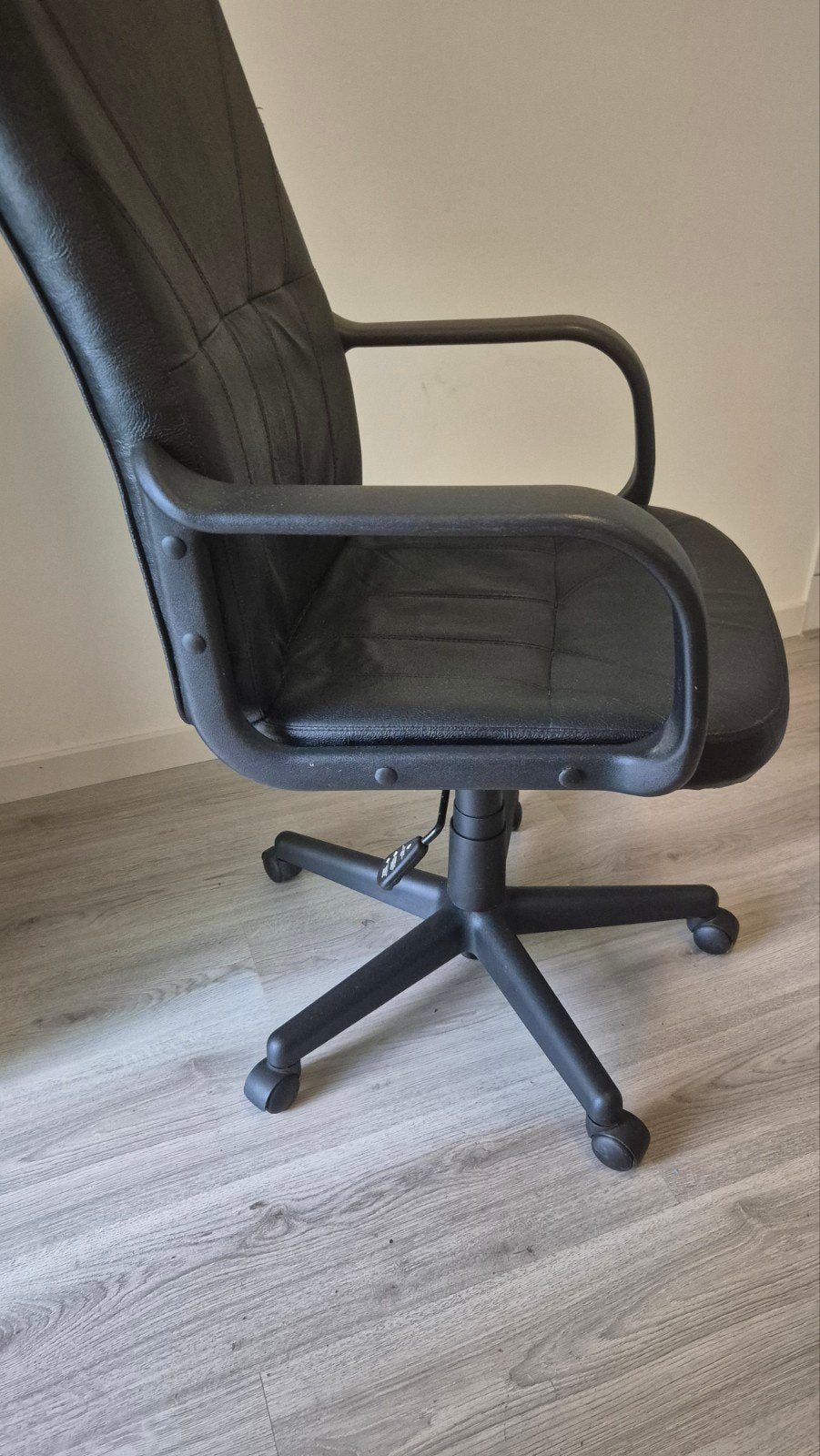 Bureaustoel, Ophalen, Zo goed als nieuw, Zwart