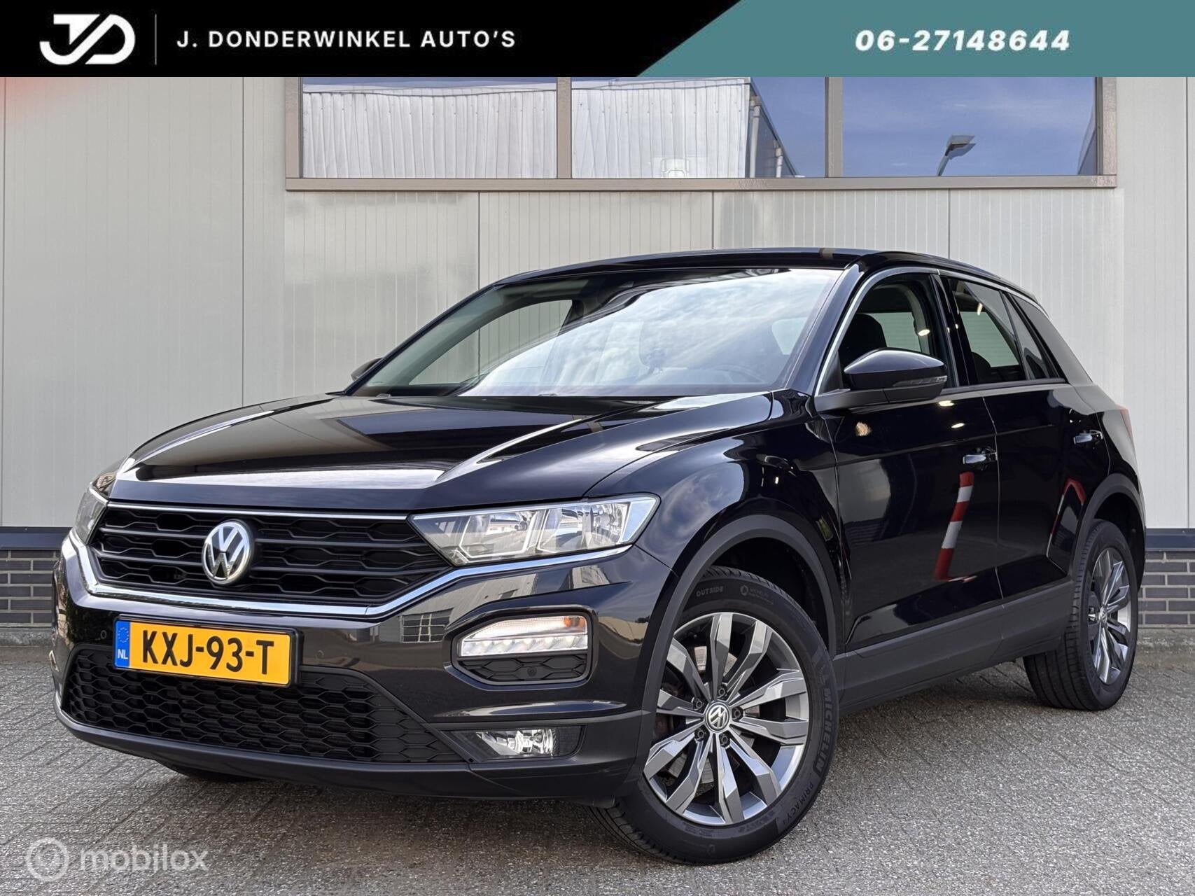 Volkswagen T-Roc 1.0 TSI stoelverw. Carplay camera trekhaak, Auto's, Voorwielaandrijving, Stof, Gebruikt, 116 pk