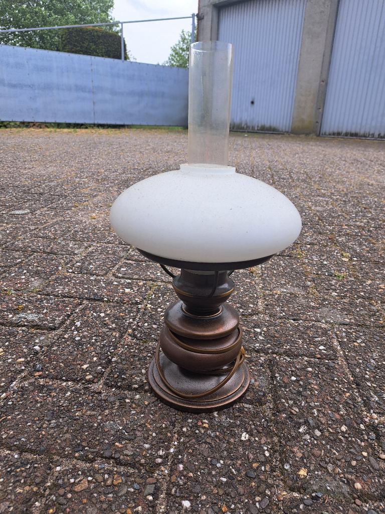 Antieke bureaulamp, Ophalen