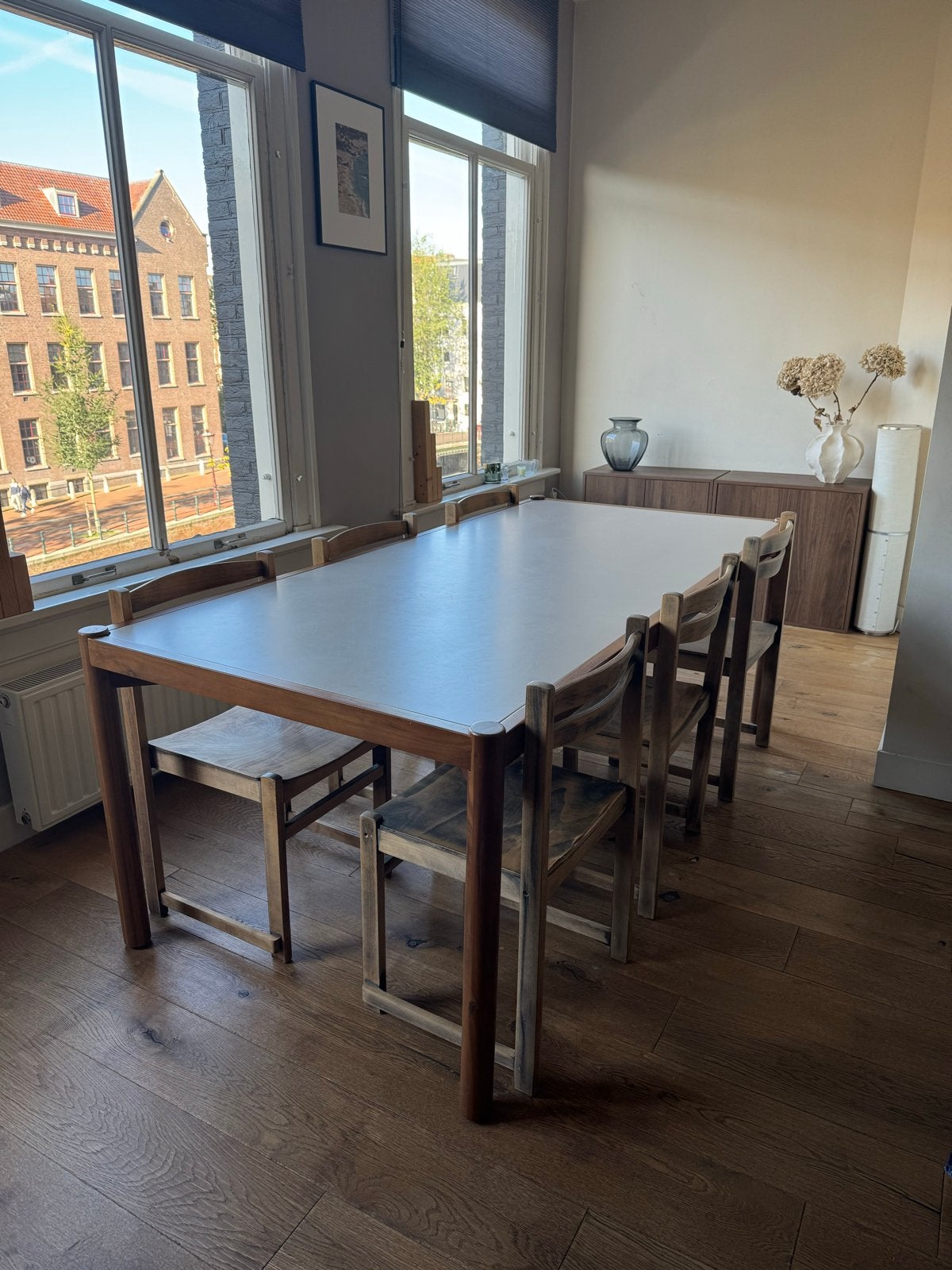 Rechthoekige eettafel in acaciahout en cement, Huis en Inrichting, Ophalen, 200 cm of meer, 50 tot 100 cm, Zo goed als nieuw
