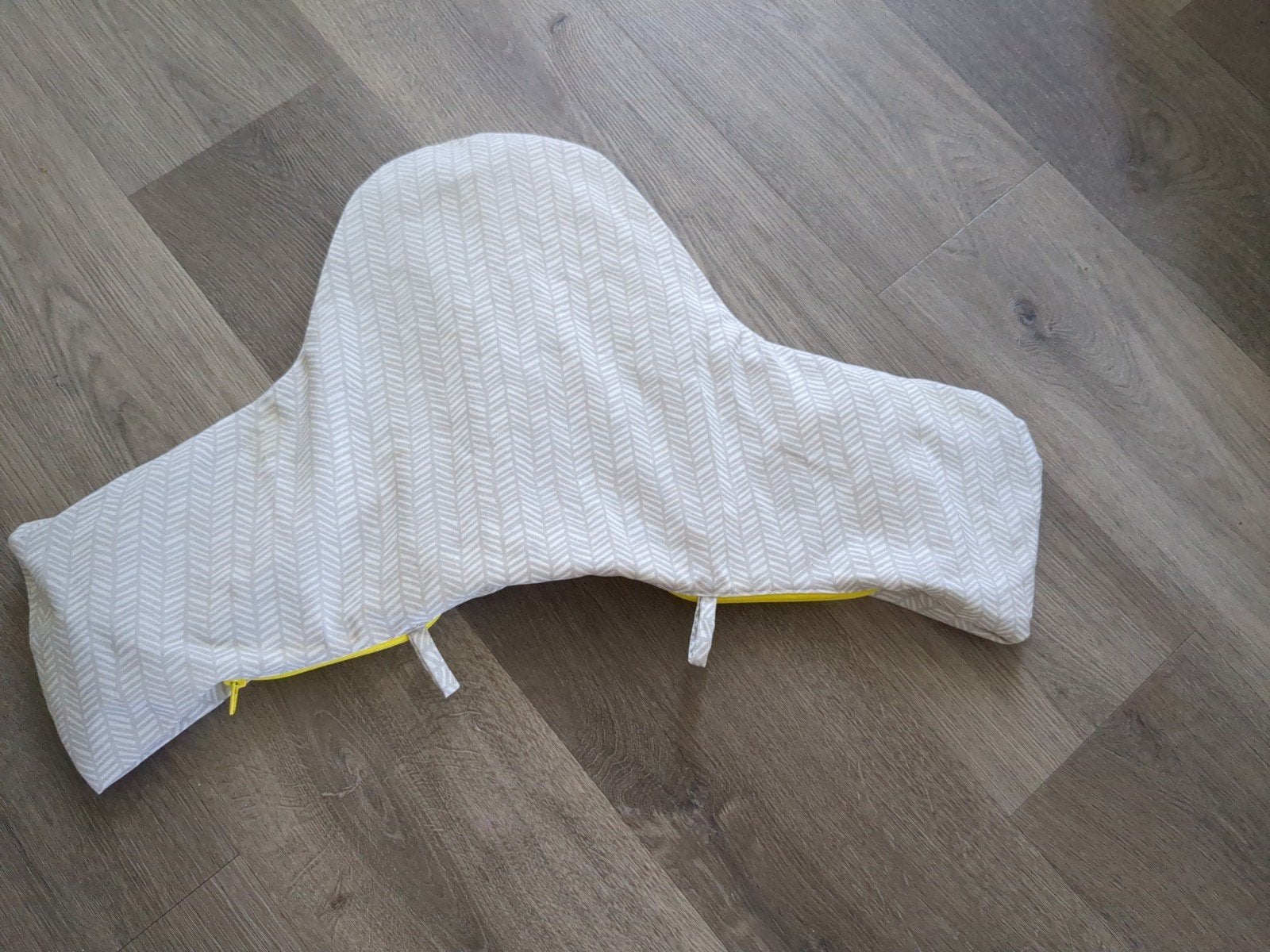 kussen voor ikea antilop, Ophalen, Zo goed als nieuw