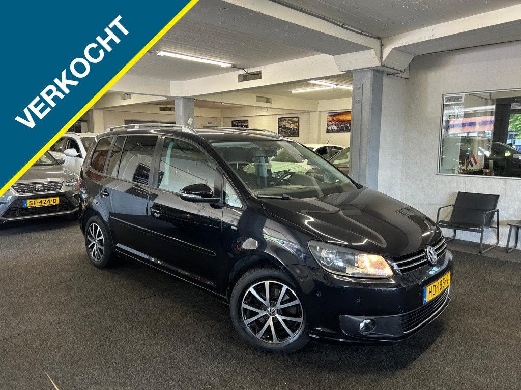 Volkswagen Touran 1.2 TSI Highl. BM*7persoons*Navi*Trekhaak, Auto's, Volkswagen, Euro 5, Gebruikt, 4 cilinders, 7 stoelen
