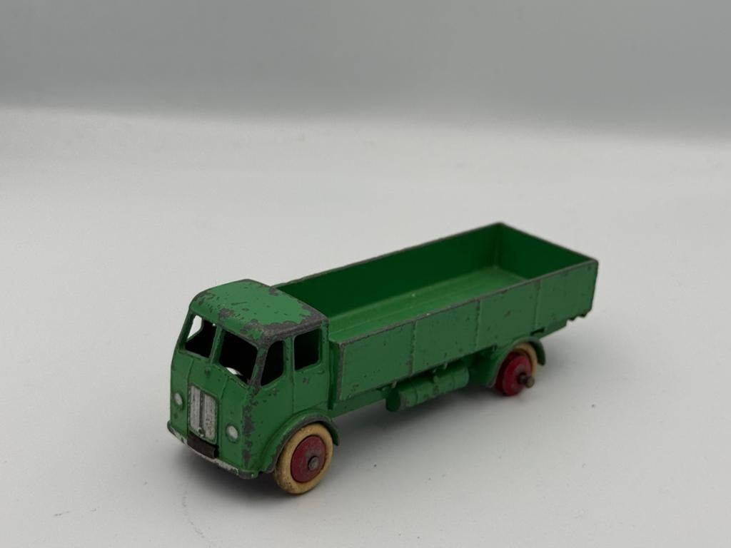 Dinky Toys truck groen nummer 420, Hobby en Vrije tijd, Modelauto's | 1:43, Ophalen of Verzenden, Zo goed als nieuw, Dinky Toys