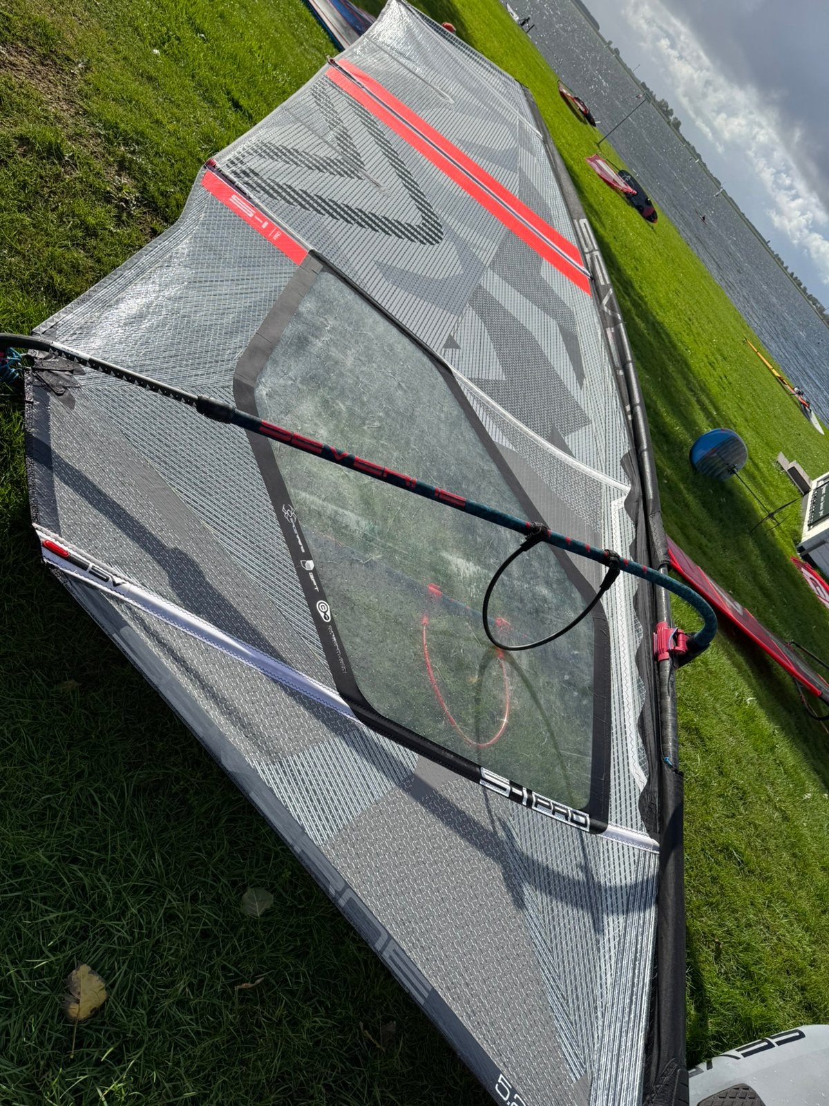 Severne enigma giek 140-190, Watersport en Boten, Ophalen, Gebruikt, Giek