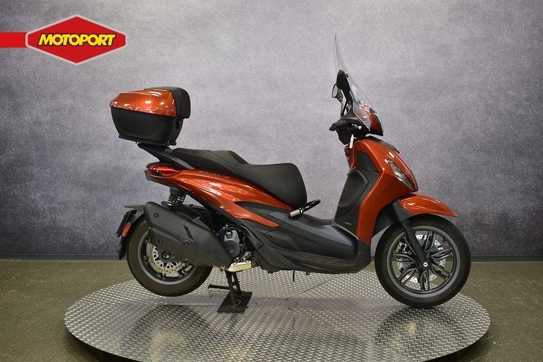 Piaggio BEVERLY 400 S (bj 2022), Scooter, Info@piaggio.com, Viale Rinaldo Piaggio, 25
56025  Pontedera, IT, Piaggio Vespa BV