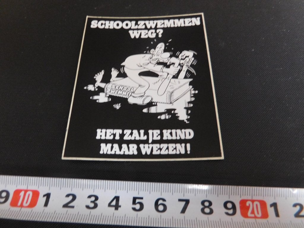 sticker strip rob gorter schoolzwemmen weg? zal je kind maar, Ophalen of Verzenden, Zo goed als nieuw