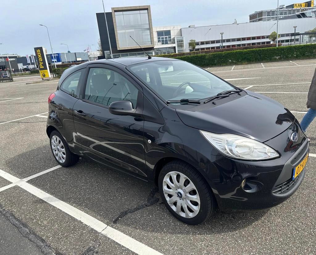 Ford Ka 1.2 51KW 2010 Zwart, Voorwielaandrijving, 1242 cc, 4 cilinders, 4 stoelen