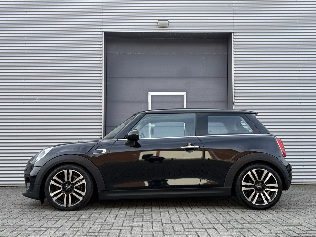 MINI Mini 1.5 Cooper Chili Serious Business I Navi I Sportst, Auto's, Mini, Voorwielaandrijving, 136 pk, Gebruikt, 4 stoelen