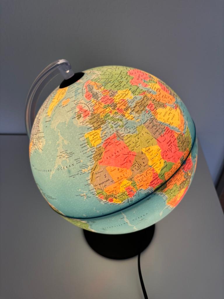 Verlichte Wereldbol Lamp met Nederland en Amsterdam, Ophalen, Verlicht, Gebruikt