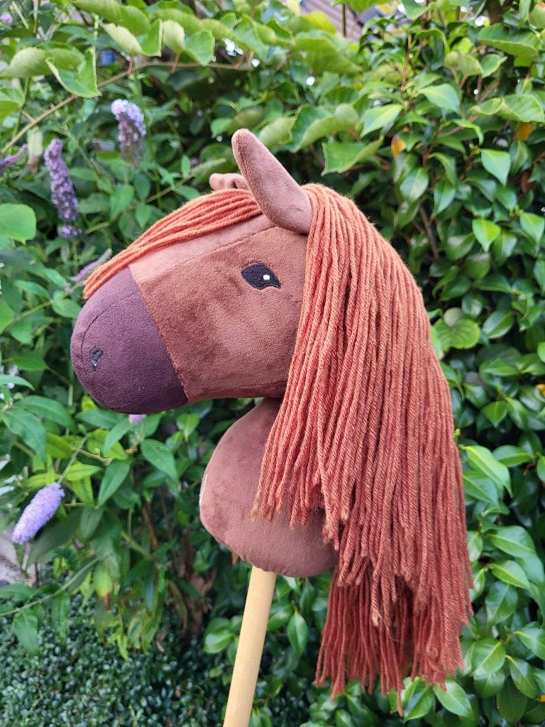 Mooie Hobby Horse bruin van Astrup, Ophalen, Zo goed als nieuw