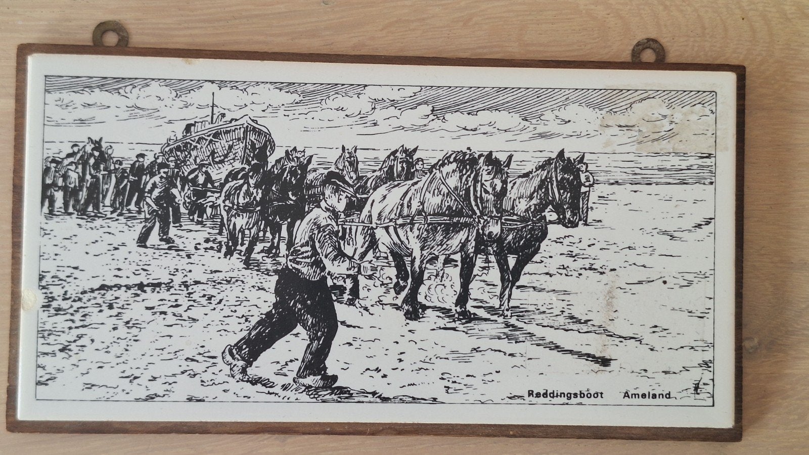 Reddingsboot Ameland KNRM tegel paarden, Antiek en Kunst, Ophalen of Verzenden