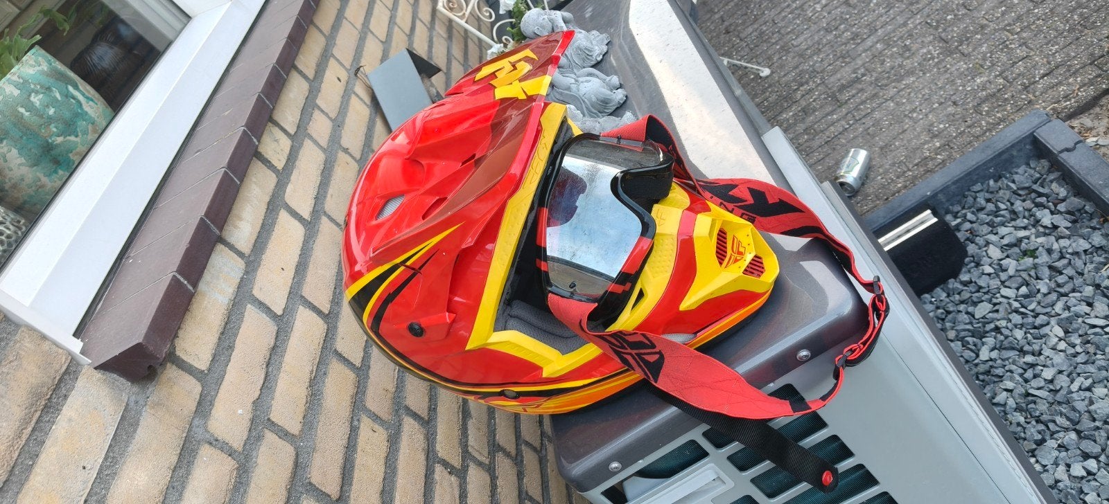 cross helm met bril, Motoren, Kleding | Motorhelmen, Ophalen of Verzenden, Tweedehands, Offroadhelm, Overige merken