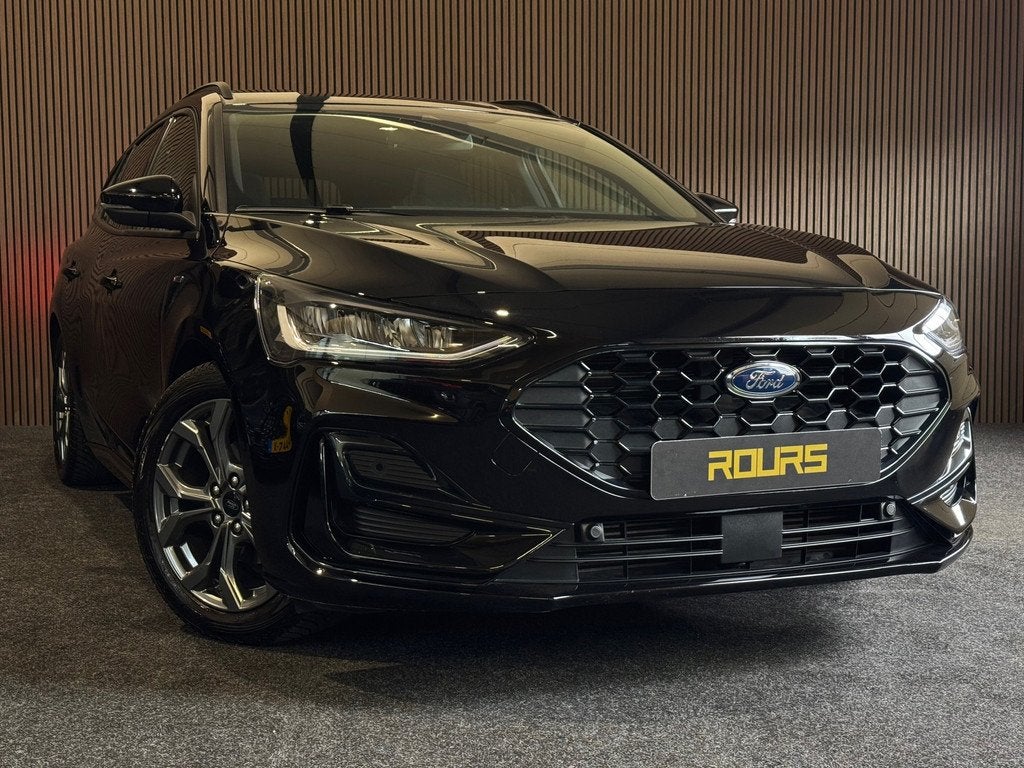 Ford Focus 1.0 Ecoboost Hybrid ST-Line|ACC|Lane|Blindspot|Ca, Stof, Gebruikt, Zwart, Zwart