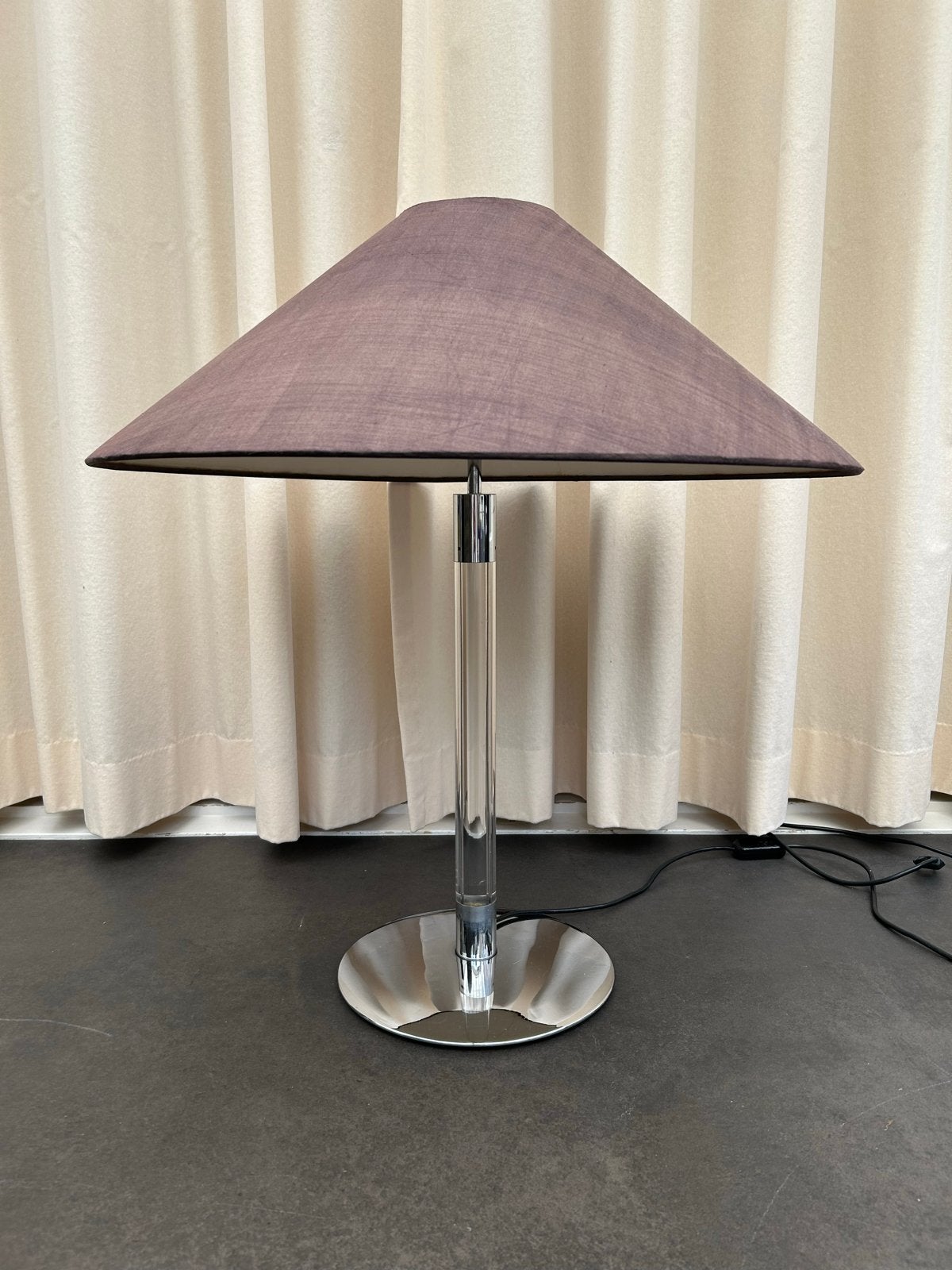 Ingo Maurer Design M grote tafellamp uit de jaren ‘70, Met schakelaar, Gebruikt, Overige merken, Paars