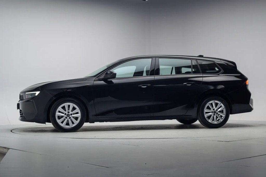 Opel Astra 1.2 Edition 110 Pk Level 2 [ Navi Apple / Android, Auto's, Gebruikt, 1199 cc, Zwart, Origineel Nederlands