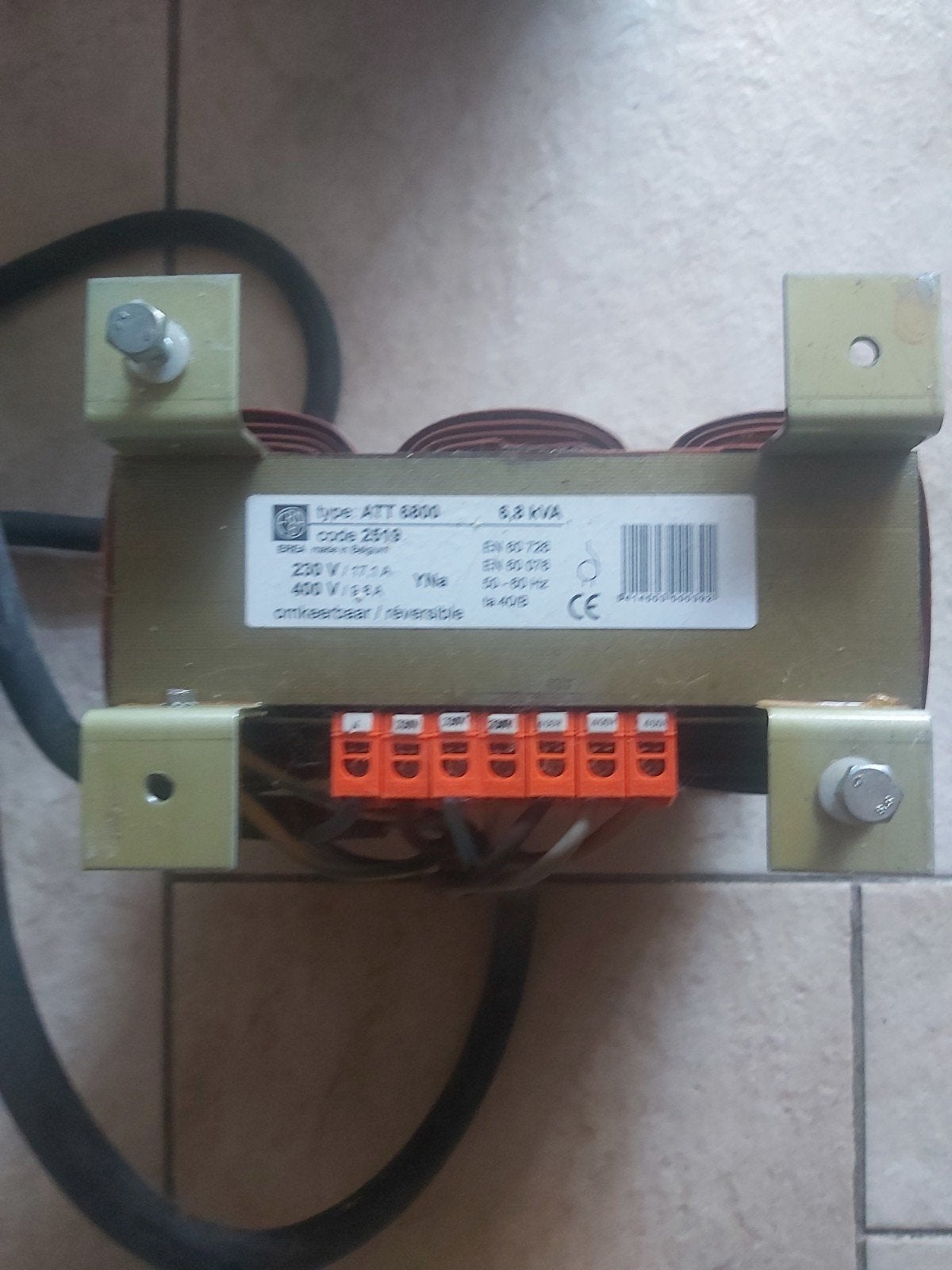 ATT 6800 6.8 KVA Omkeerbare Transformator met Stekkers, Ophalen