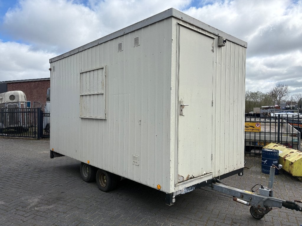 Te koop snelverkeer schaftwagen bouwkeet tandemasser, Ophalen, Gebruikt